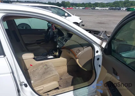 2009 Honda Accord 2.4 Ex z USA, uszkodzony, nr VIN 1HGCP26709A153673